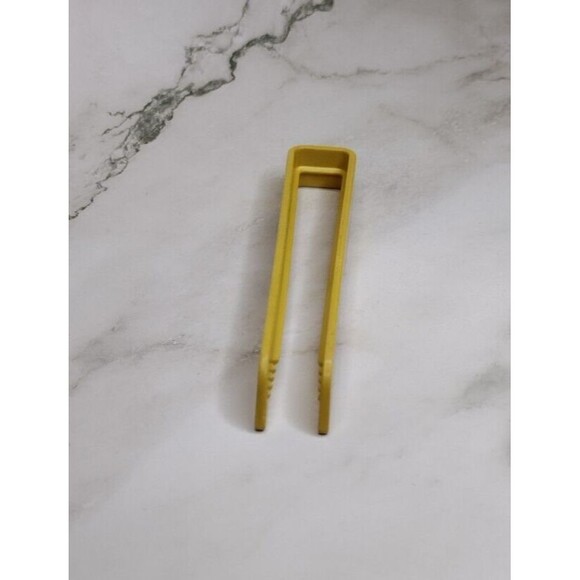 Tupperware Toaster Tongs Harvest Gold Hostess Party Gift Kitchen Gadget VTG - Picture 3 of 6